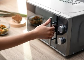 Saiba qual a influência do micro-ondas nos nossos alimentos