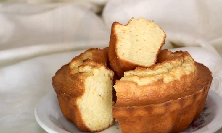Receita de Bolo de Claras com Laranja muito fofinho
