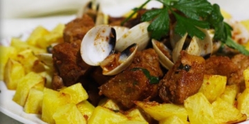 Receita da Carne de Porco à Alentejana