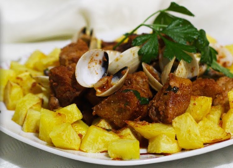 Receita da Carne de Porco à Alentejana
