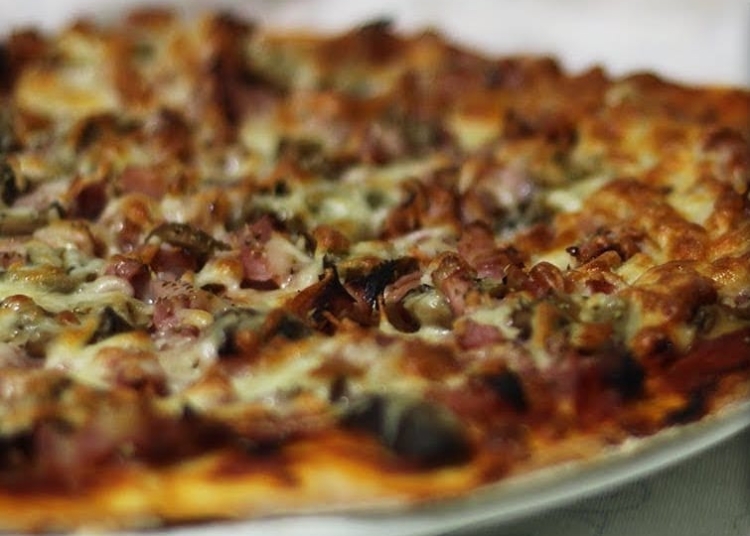 Receita de massa e recheio da Pizza Caseira deliciosa