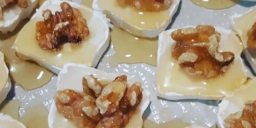 Receita do Queijo de Cabra com Nozes e Mel fácil e prática