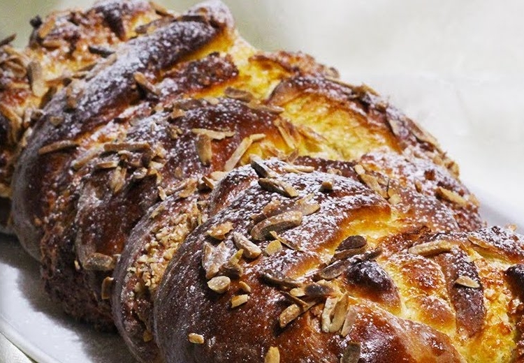 Receita da Trança de Amêndoa doce e crocante