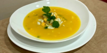 Receita da Sopa de Ovo feita em 40 minutos