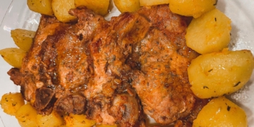 Receita de Costeletas de Porco com Licor de Ginja
