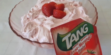 Receita da Mousse de Morango com Tang mega fácil