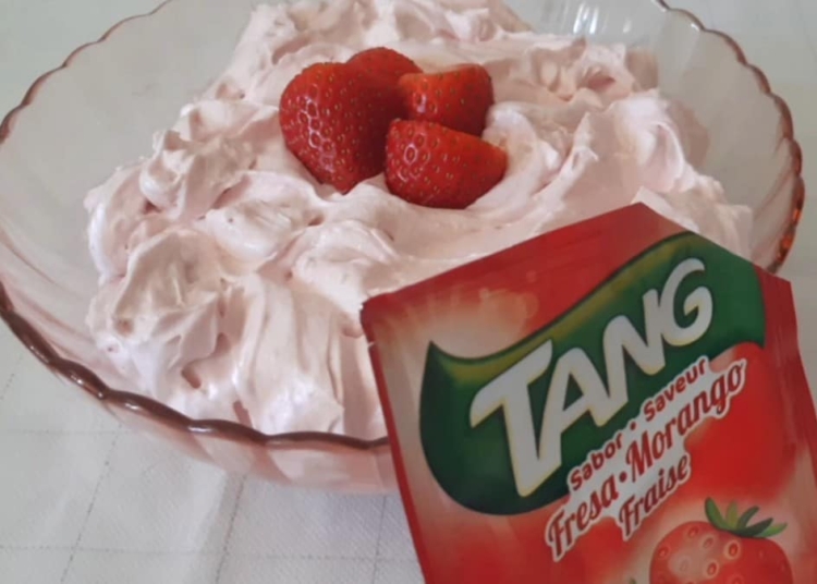 Receita da Mousse de Morango com Tang mega fácil