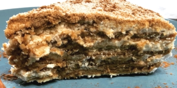 Receita do Bolo de Bolacha difícil de resistir