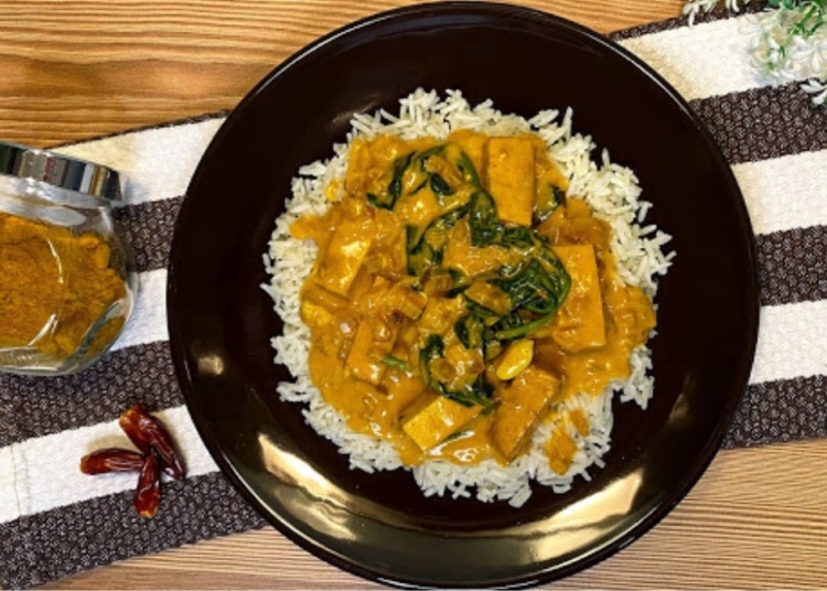 Receita de Caril de Tofu e Espinafres