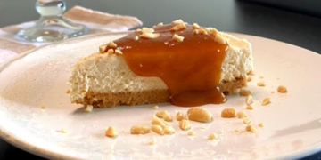 Receita de Cheesecake de Amendoim e Caramelo Salgado