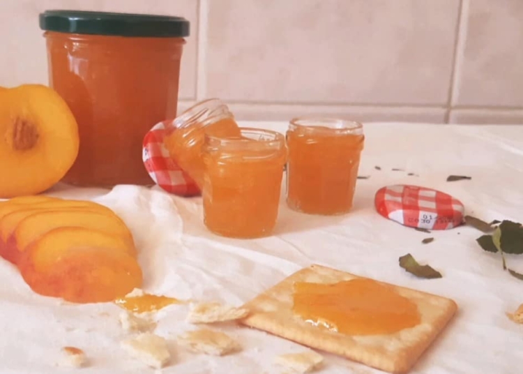 Receita de Doce de Pêssego caseiro
