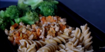 Receita de Massa Integral à Bolonhesa saudável e saboroso