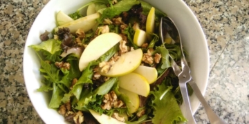 Receita de Salada com Maçã e Nozes