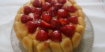 Receita da Charlotte de Morango que é uma delícia