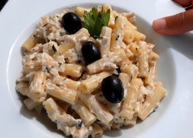 Receita de Macarrão com Bacalhau para uma refeição rápida
