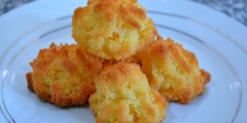 Receita dos Bolinhos de Coco simples e muito rápidos