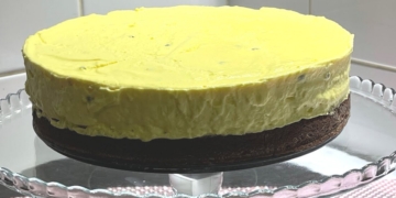 Receita da Torta com Mousse de Maracujá
