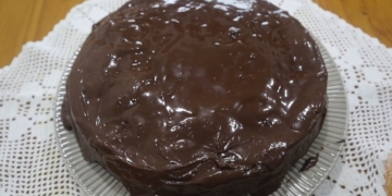 Receita do Bolo de Cenoura com Cobertura de Chocolate