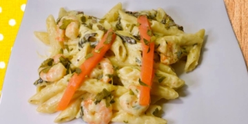 Receita de Macarrão com Molho Branco