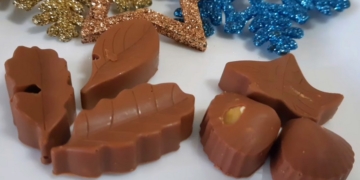 Receita dos Bombons de Chocolate com Manteiga de Amendoim e Nozes