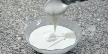 Receita do Glacê Real para decorar as suas sobremesas
