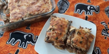 Receita da Moussaka Grega o empadão cremoso de carne e beringela