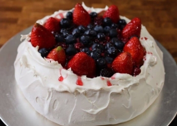 Receita da Pavlova de Frutos Vermelhos