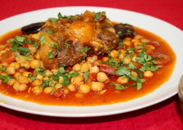 Receita de Rabo de Boi com Grão de Bico