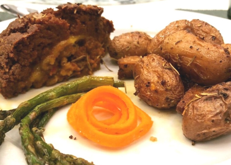 Receita do Rolo de Seitan Recheado com Alheira Vegetariana