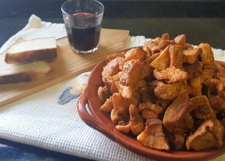 Receita dos Torresmos de Toucinho na Panela