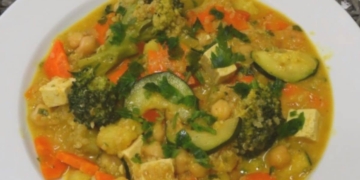 Receita do Caril de Tofu e Vegetais fácil e barato