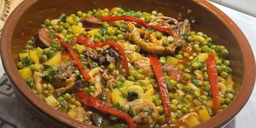 Receita de Ervilhas com Galinha e Chouriço à moda antiga