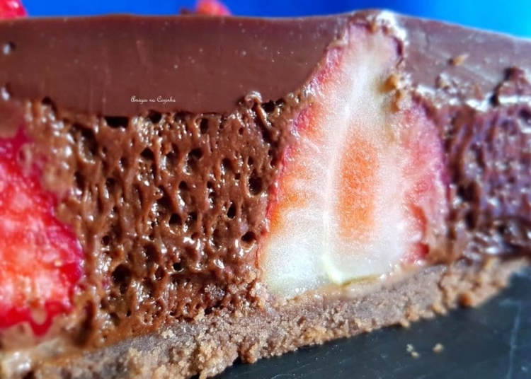 Receita da Tarte de Morangos com Mousse de Chocolate