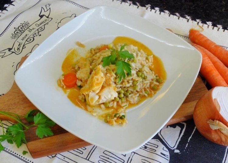 Receita do Arroz de Peixe bem fácil e saboroso