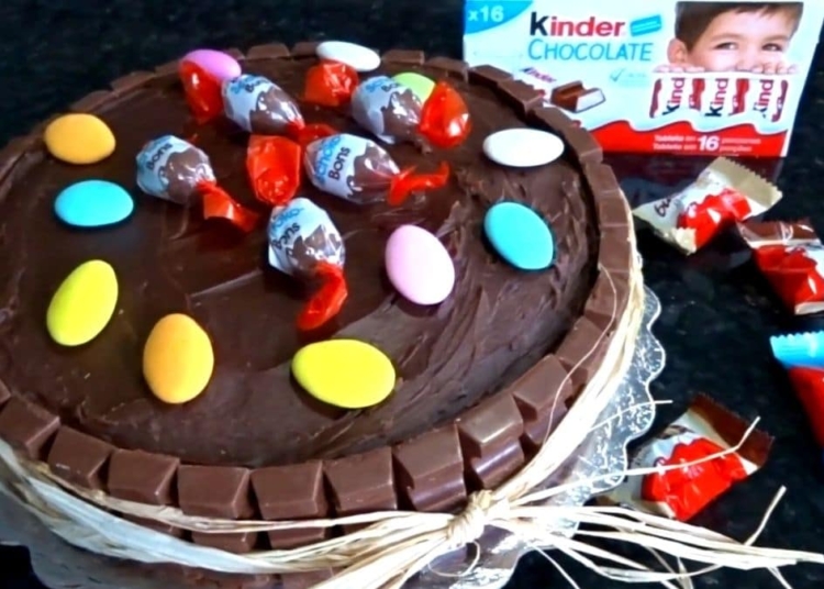 Receita do Bolo de Páscoa com Kinder