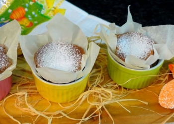Receita de Mini Pão de Ló de Chocolate