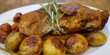 Receita de Pá de Porco Assada no Forno