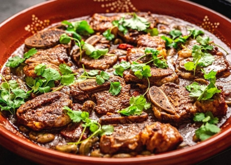 Receita de Favas com Entrecosto à Tuga