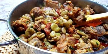 Receita Portuguesa de Favas Guisadas com Entrecosto