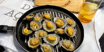 Receitas de uma Açoriana / Lapas Grelhadas com Molho de Manteiga e Limão