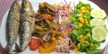 Receita de Sardinhas Assadas com Legumes Salteados