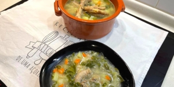 Receita de Sopa de Agrião com Miudezas de Galinha