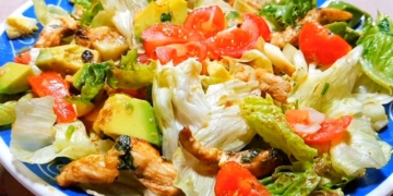 Receita da Salada de Frango Agridoce 