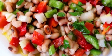 Receita da Salada de Feijão Frade com Vinagrete