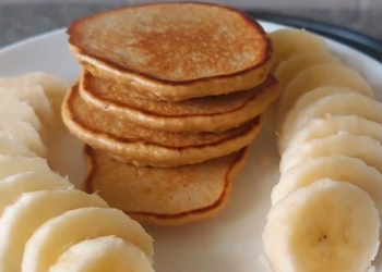 Receita de Panquecas de Aveia e Manteiga de Amendoim