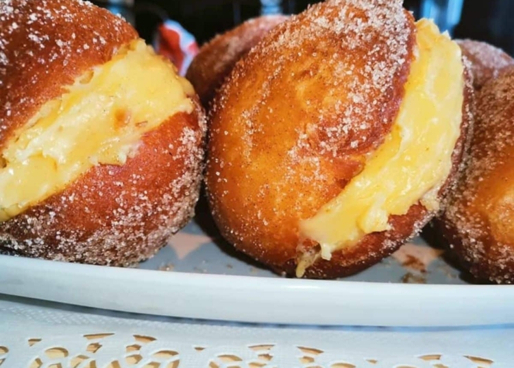 Receita das melhores Bolas de Berlim