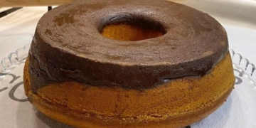 Receita do Bolo de Cenoura com Camada de Brigadeiro