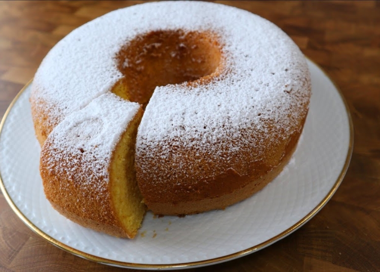 Receita do Bolo de Maizena que cresce muito
