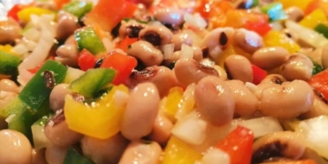 Receita da Salada de Feijão Frade com 3 Pimentos