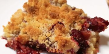 Receita do Crumble de Frutos do Bosque com Maçã